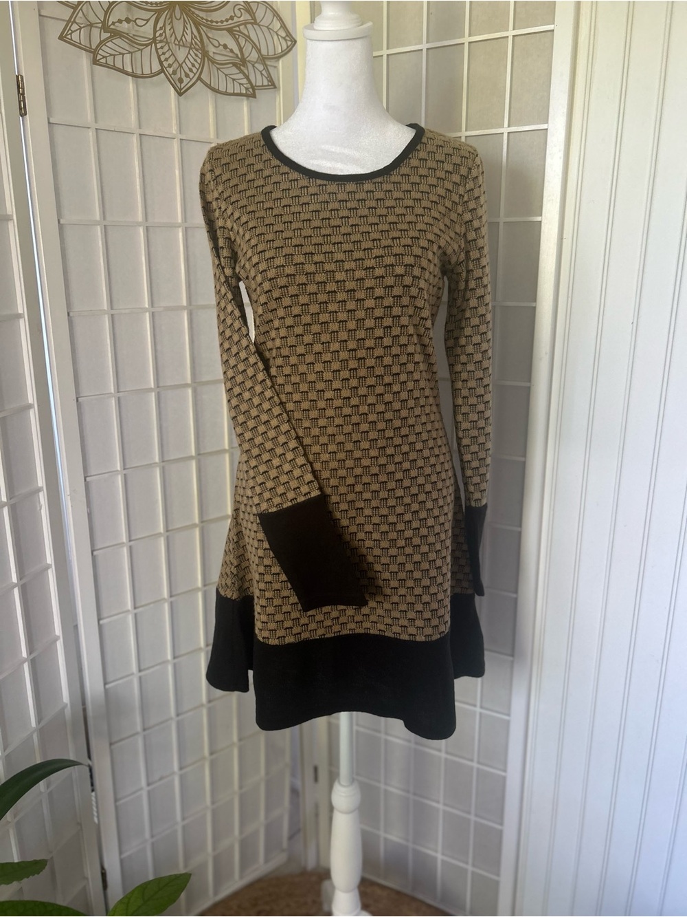 Ya Los Angeles Sweater Dress – Women’s Medium (more like Small)